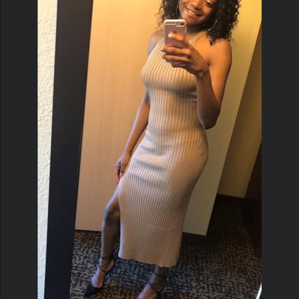 Dress - Picture 2 of 3